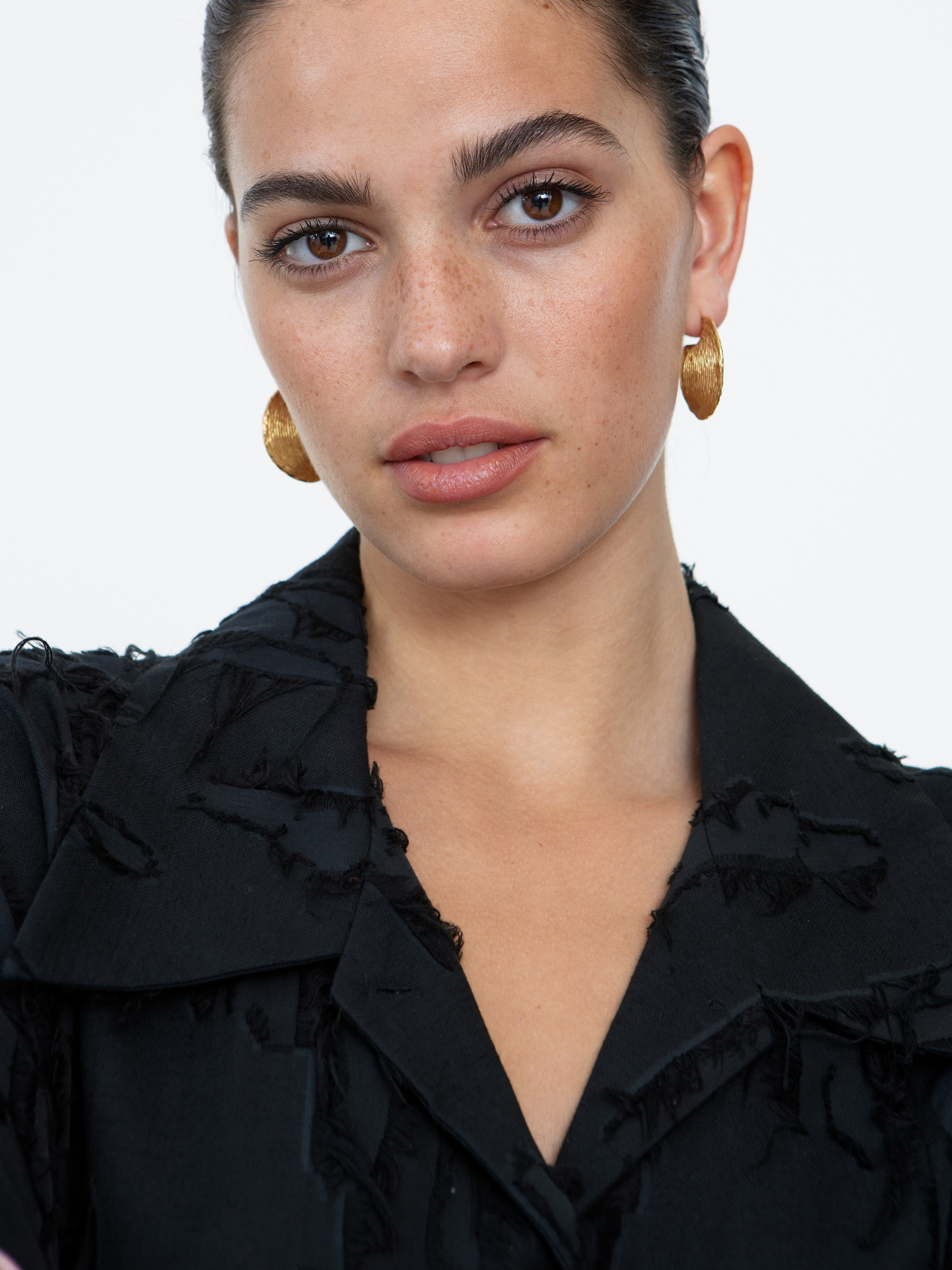 【HYERES LOR】23SS★ Essence Sl Champagne One-Touch Earring HYERES LOR】23SS☆ Essence Sl Champagne One-Touch Earring