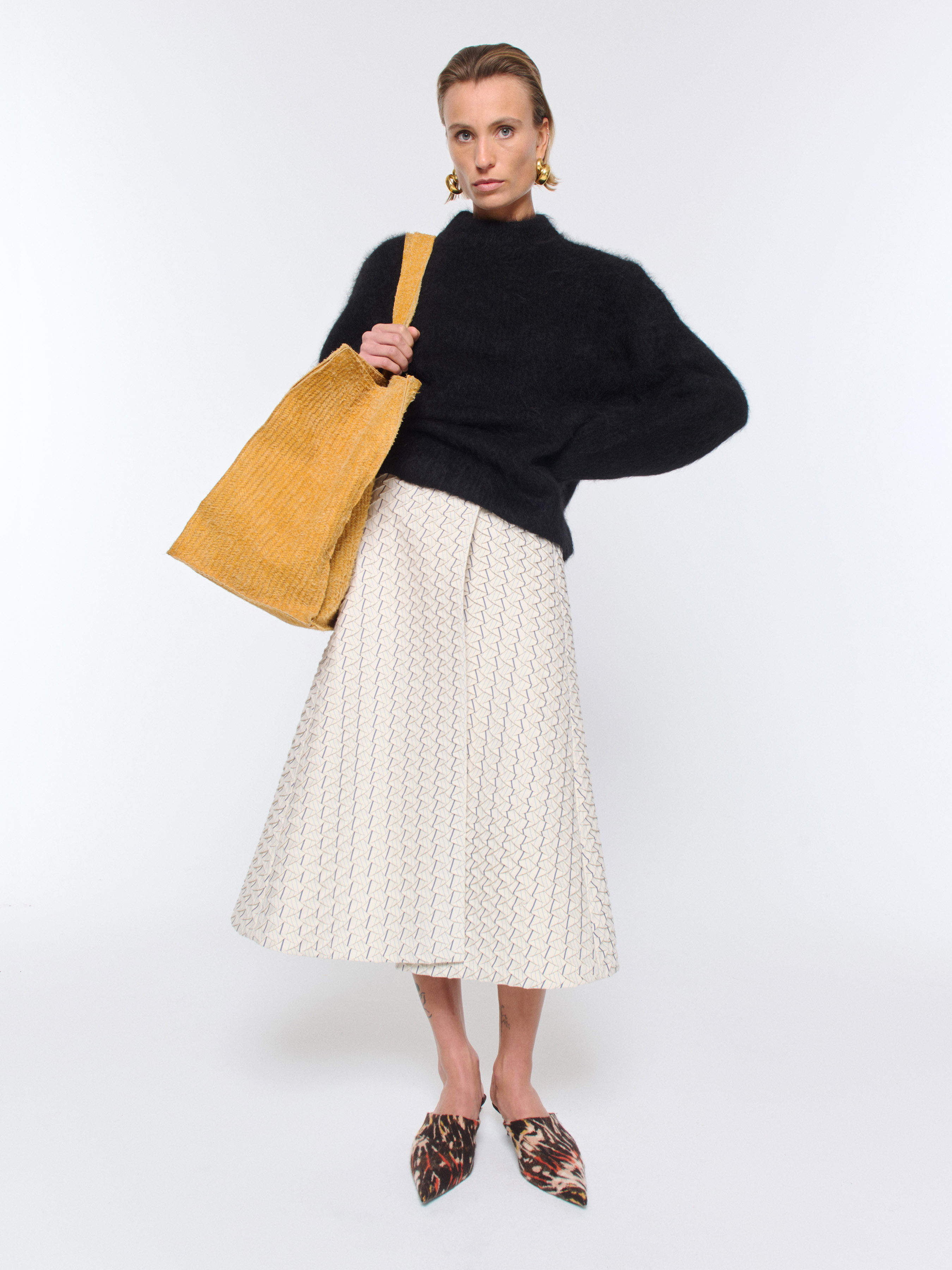 Haru Sweater - Black Alpaca - Sefr-online